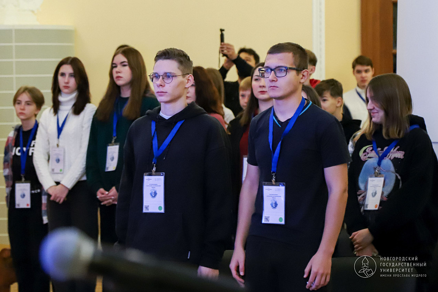 Студенты новгу. Иностранные студенты в Новгородском университете. Студент НОВГУ группа 3481 2023 года.